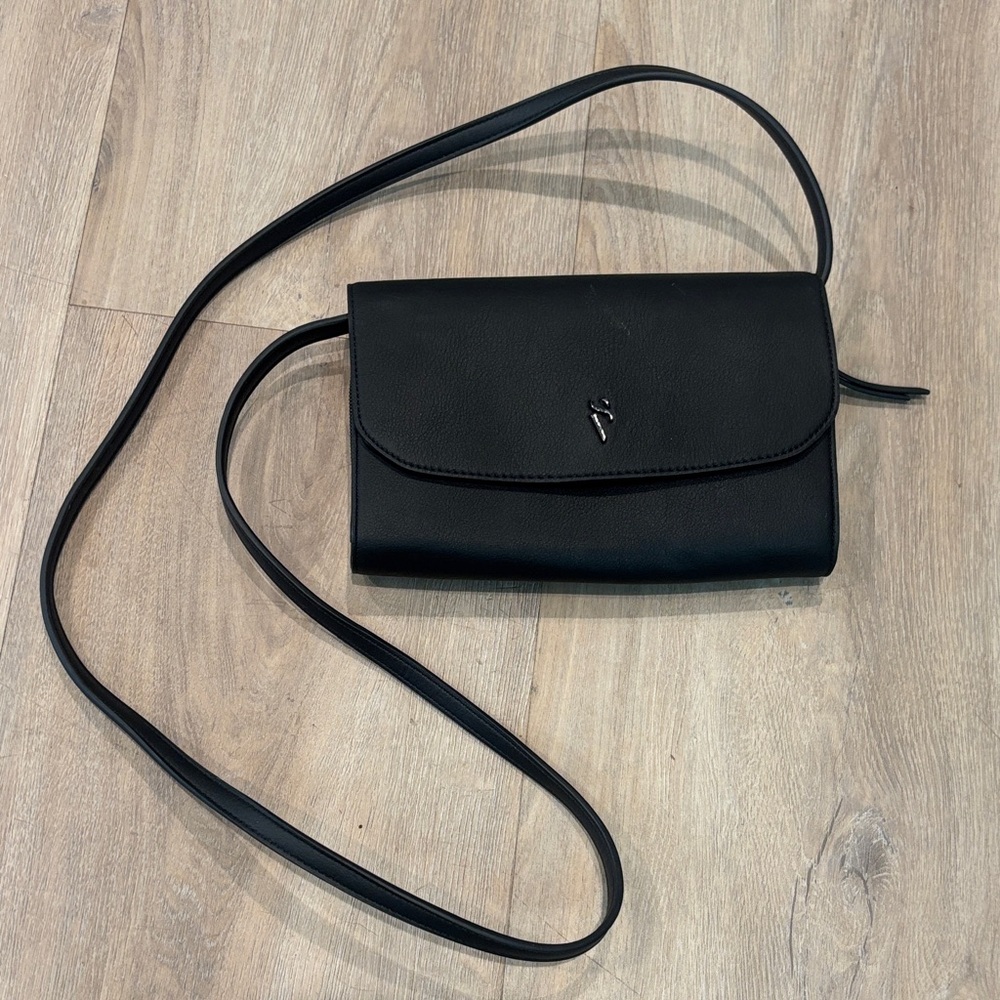 BLACK FOLD OVER CROSSBODY BAG